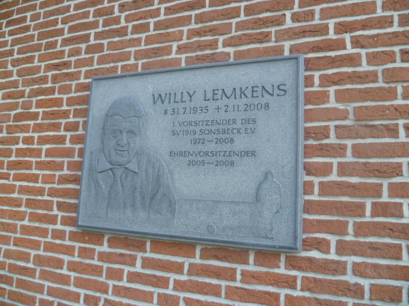 Willy-Lemkens-Sportpark_Nebenplatz_1