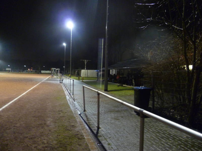 Dorotheen-Kampfbahn_Nebenplatz_1
