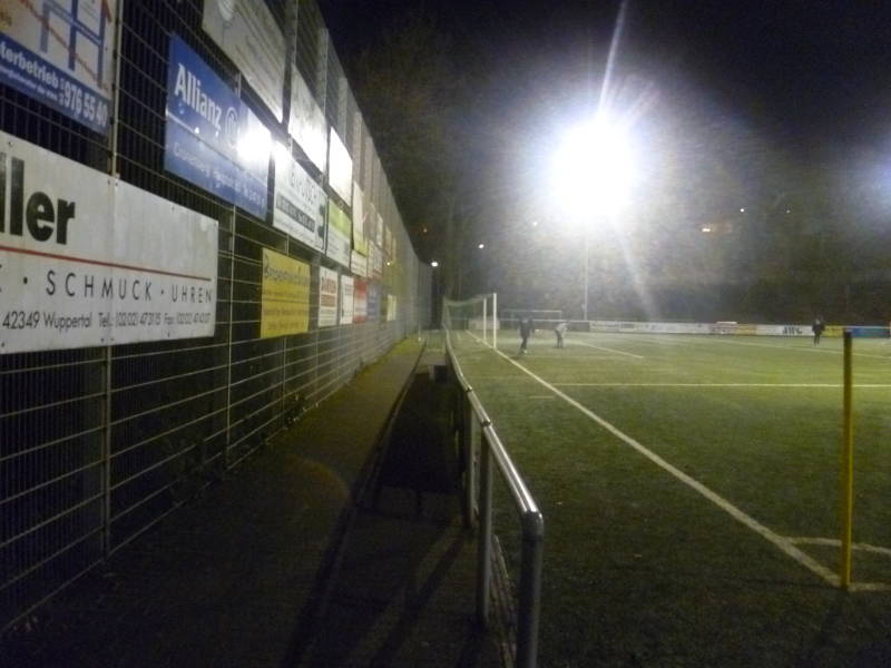 Horst-Neuhoff-Sportplatz