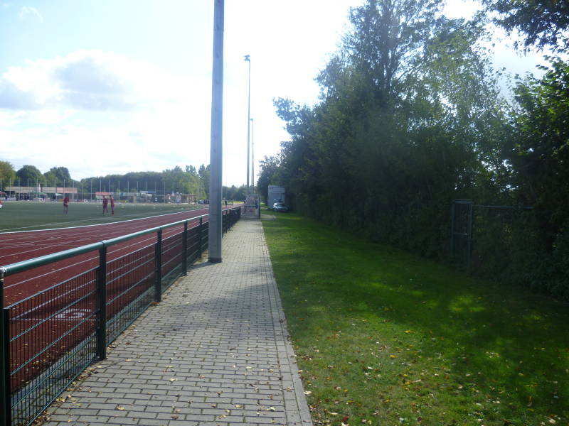 Willy-Lemkens-Sportpark_Nebenplatz_1