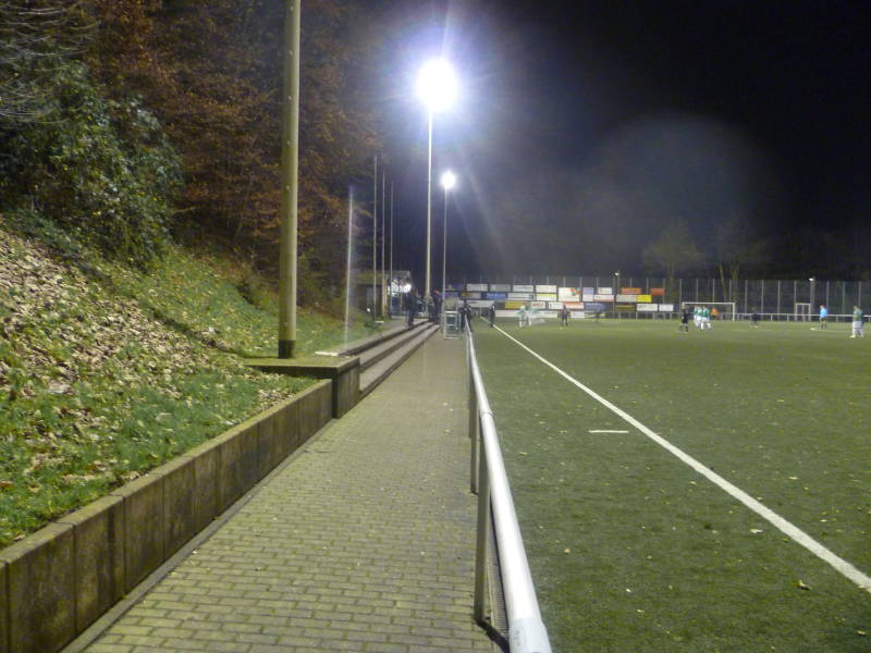 Horst-Neuhoff-Sportplatz