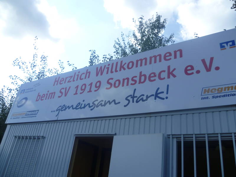 Willy-Lemkens-Sportpark_Nebenplatz_1