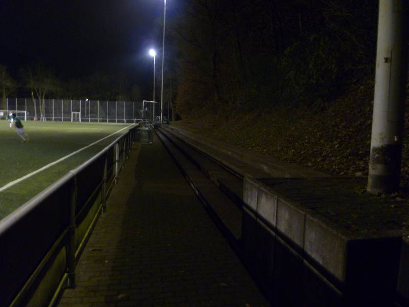 Horst-Neuhoff-Sportplatz