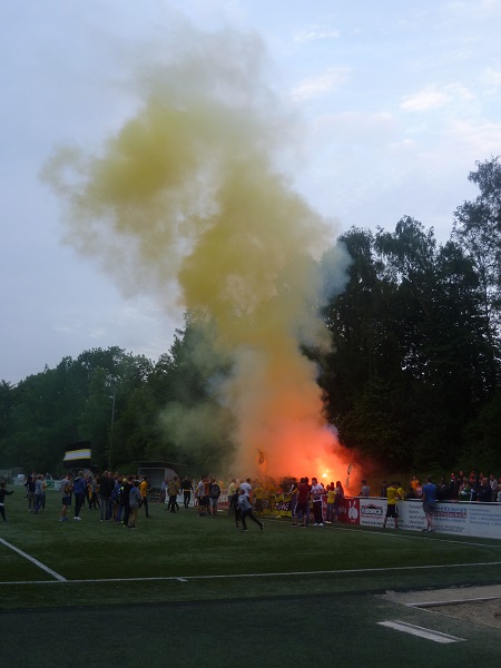Glck_Auf_Sportplatz